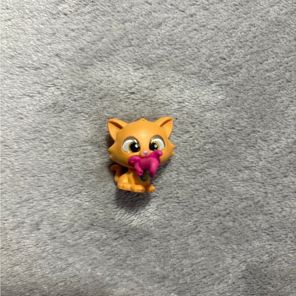 Disney Marvel Doorables Goose from Captain Marvel